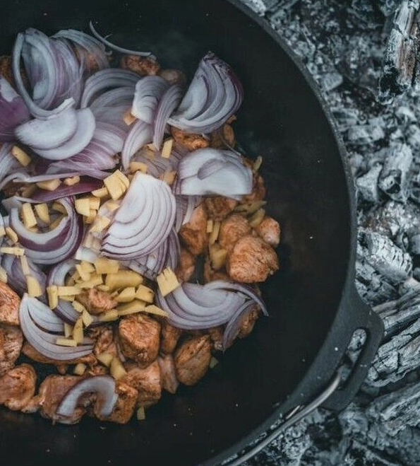 Keptuvės ant laužo: patarimai ir gudrybės, kaip išsirinkti